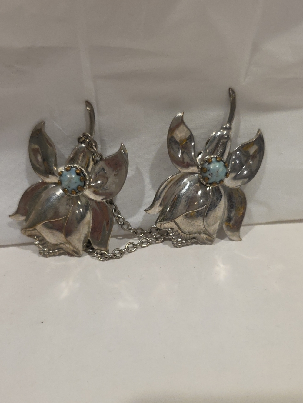 Vintage Sweater Double Brooch With Two Chains Plastic Turquiose In Center